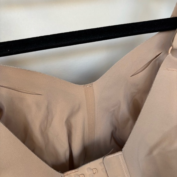 Evelyn Bobbie Beyond Bra Size L - Picture 9 of 9